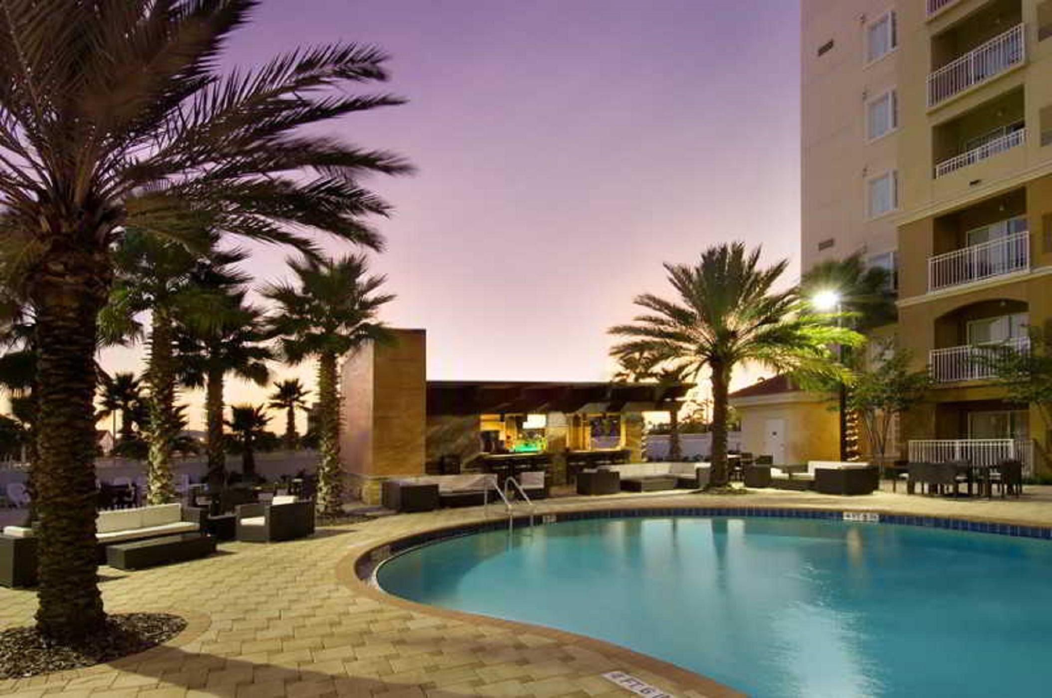 The Point Hotel & Suites Universal Orlando Extérieur photo