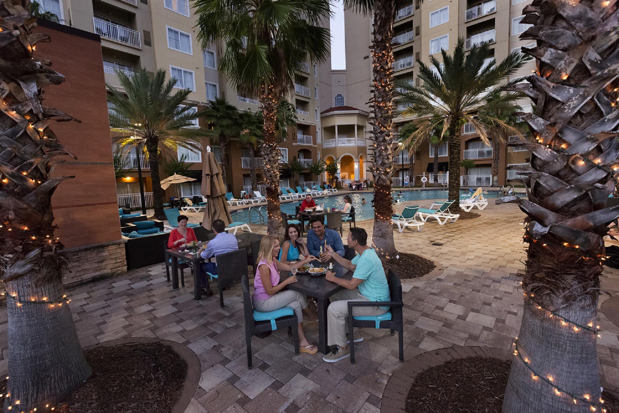 The Point Hotel & Suites Universal Orlando Extérieur photo