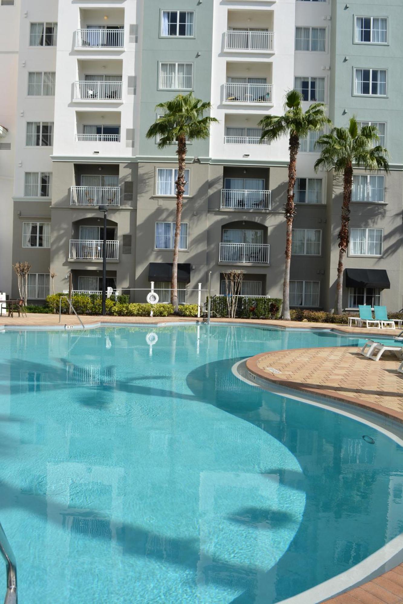 The Point Hotel & Suites Universal Orlando Extérieur photo