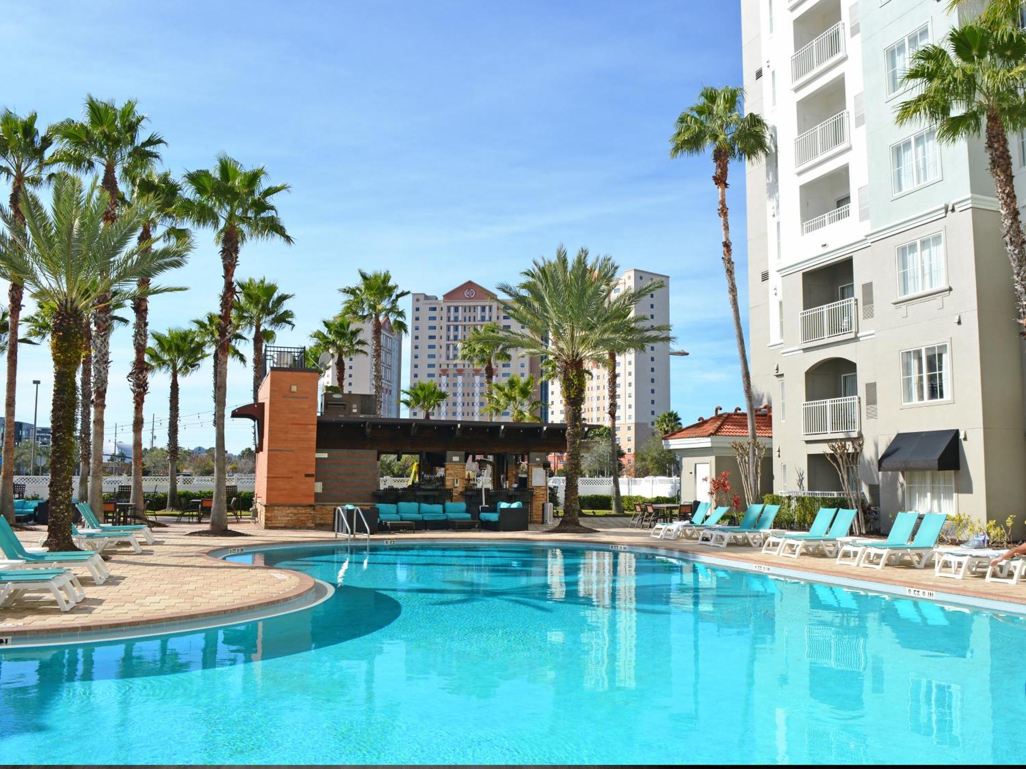 The Point Hotel & Suites Universal Orlando Extérieur photo