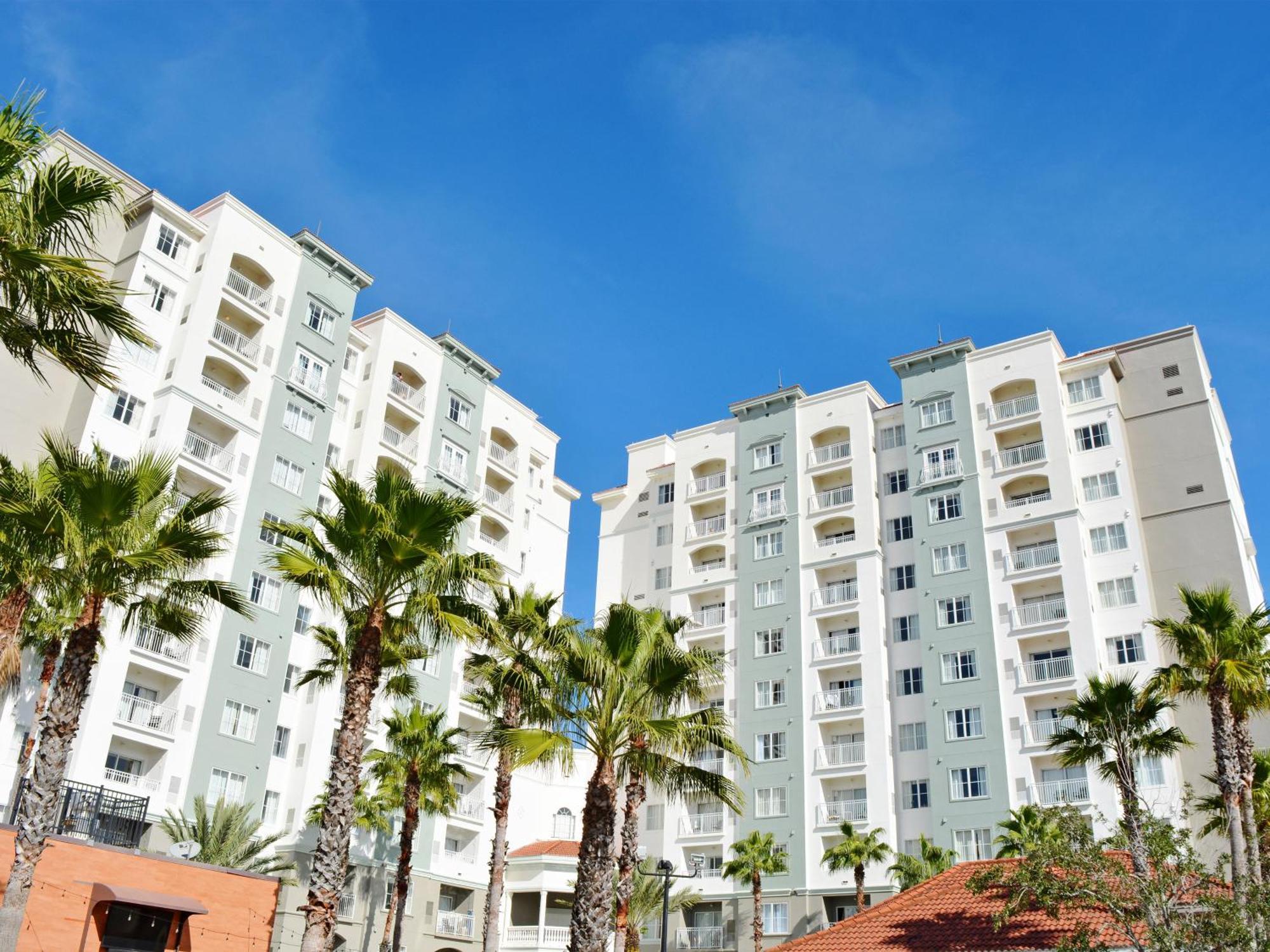 The Point Hotel & Suites Universal Orlando Extérieur photo