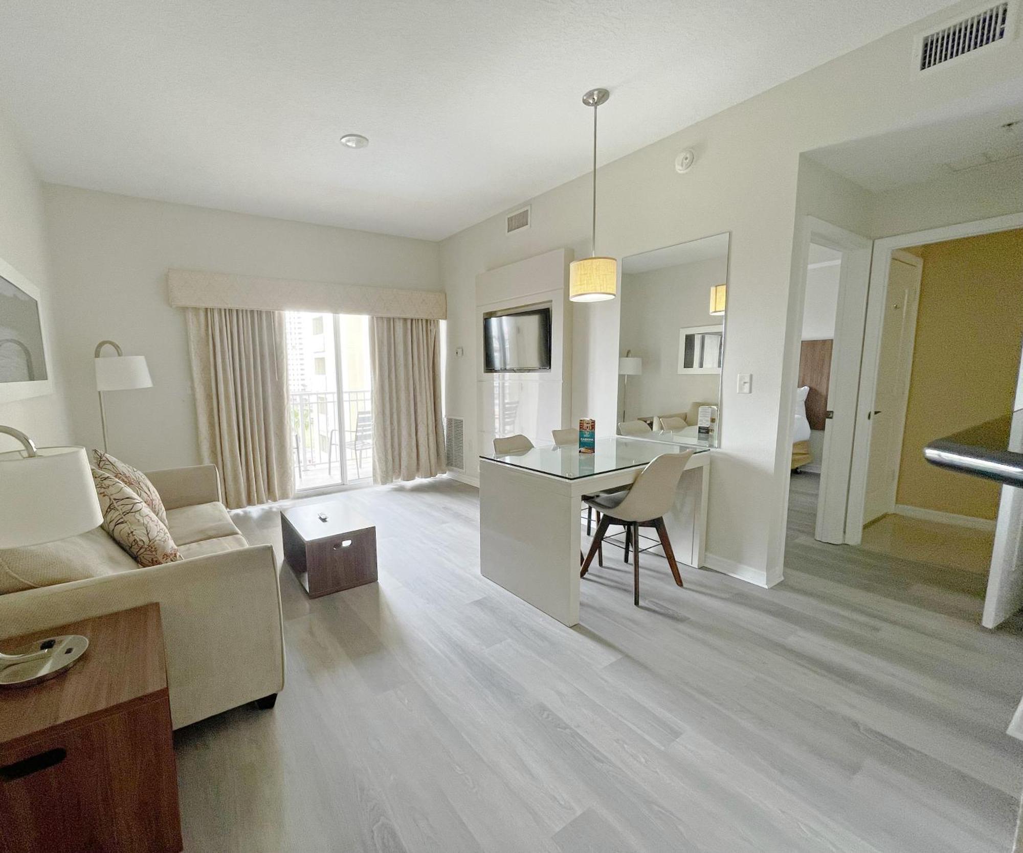 The Point Hotel & Suites Universal Orlando Extérieur photo