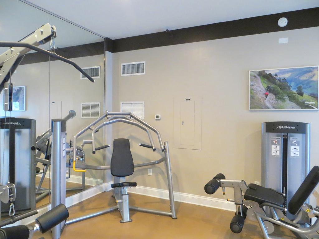 The Point Hotel & Suites Universal Orlando Extérieur photo