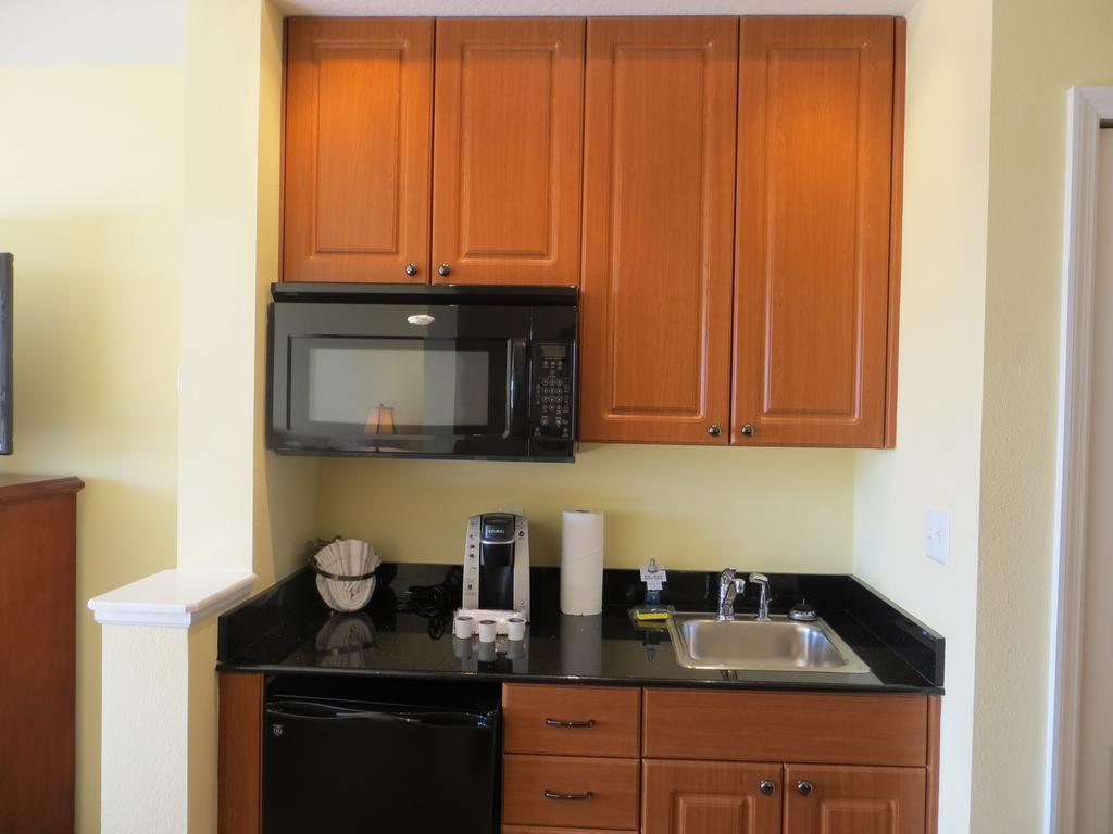 The Point Hotel & Suites Universal Orlando Extérieur photo